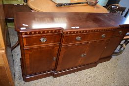 REPRODUCTION MAHOGANY SIDEBOARD, 162CM LONG