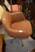 MODERN OFFICE SWIVEL CHAIR