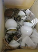 BOX OF VARIOUS VINTAGE LAMP PARTS/LIGHT FITTINGS