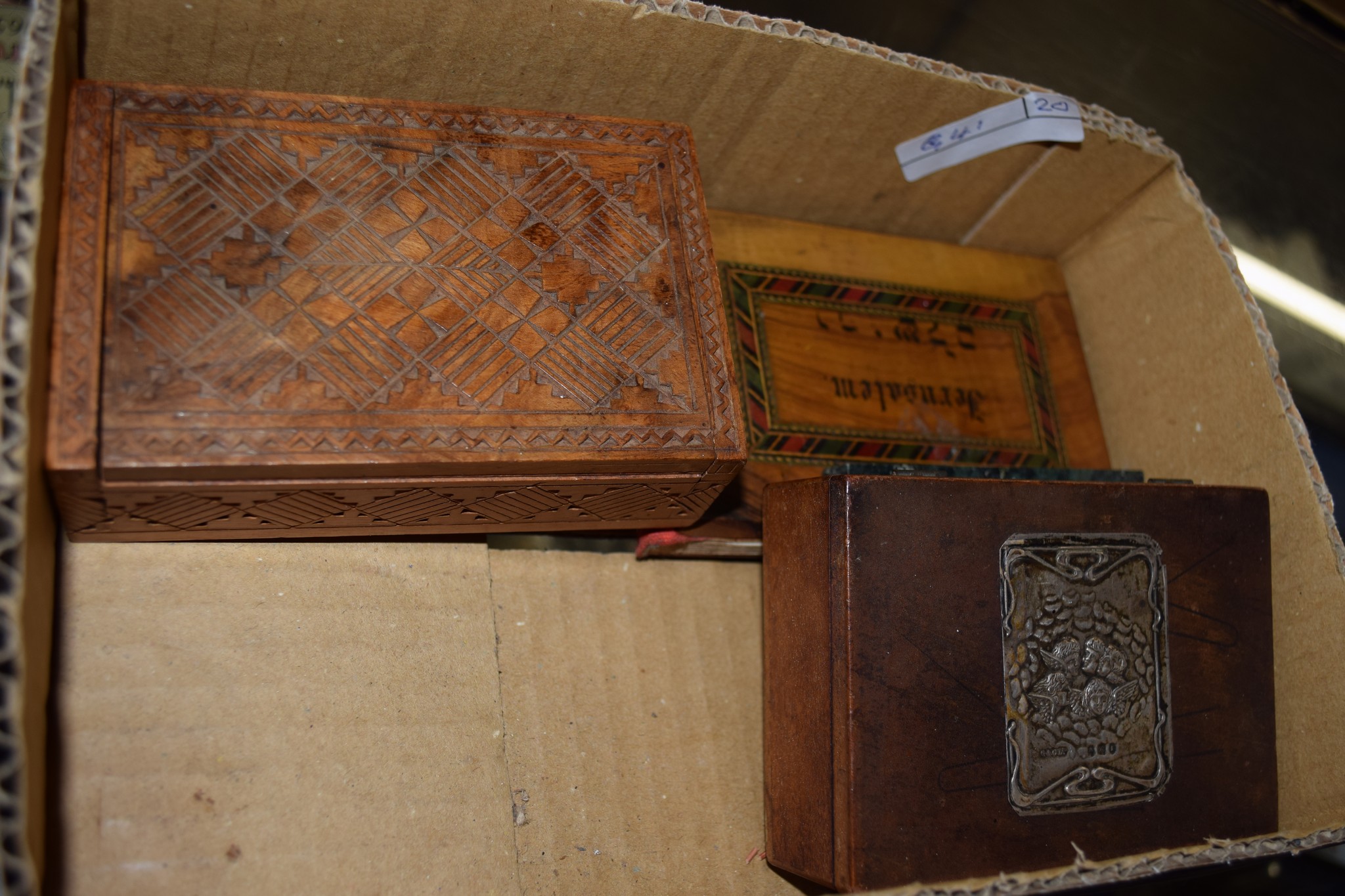 BOX CONTAINING VARIOUS WOODEN BOXES