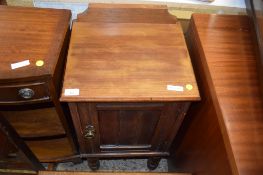 LATE 19TH/EARLY 20TH CENTURY BEDSIDE CABINET, 39CM WIDE