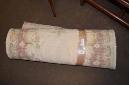 STYLISED FLORAL PATTERN RUNNER, WIDTH APPROX 71CM