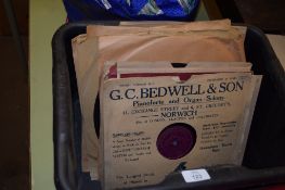 BOX CONTAINING VARIOUS OLD HMV RECORDS