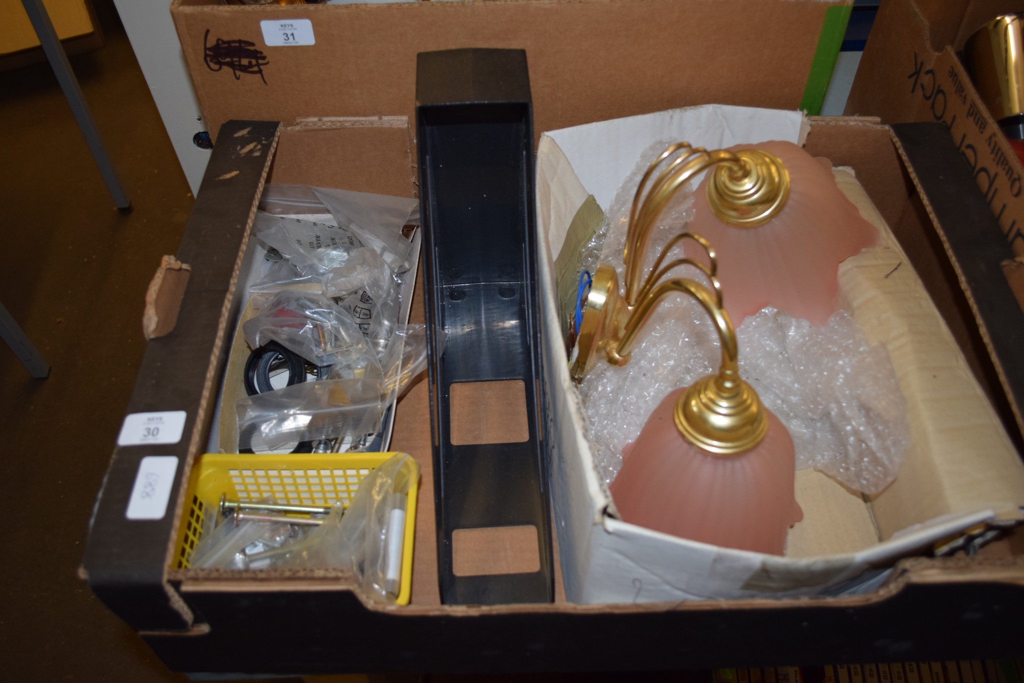 BOX CONTAINING WALL LIGHTS AND OTHER FITMENTS