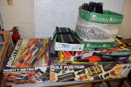 QUANTITY OF VARIOUS SCALEXTRIC BOXED SETS AND ACCESSORIES
