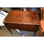 EDWARDIAN MAHOGANY PEMBROKE TABLE, LENGTH APPROX 84CM