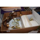 BOX CONTAINING BRASS EFFECT WALL LIGHTS AND FITMENTS