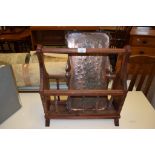 SMALL OAK MAGAZINE RACK TOGETHER WITH AN EARLY 20TH CENTURY ART NOUVEAU STYLE BRASS TRAY, LENGTH