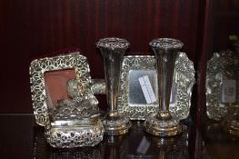 QUANTITY OF VARIOUS SILVER PLATED WARES INCLUDING CANDLESTICKS, PHOTO FRAME, MIRROR ETC