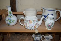 GROUP OF CERAMIC ITEMS INCLUDING A CONTINENTAL POTTERY VASE WITH GREEN DECORATION AND A SMALL