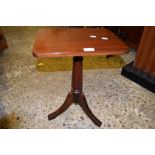 SMALL OCCASIONAL TABLE, WIDTH APPROX 38CM