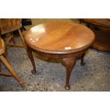 SMALL MID-20TH CENTURY CIRCULAR OCCASIONAL TABLE, WIDTH APPROX 61CM