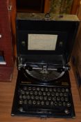 BOXED REMINGTON HOME PORTABLE TYPEWRITER