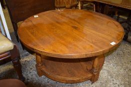 MODERN CIRCULAR COFFEE TABLE, DIAM APPROX 91CM