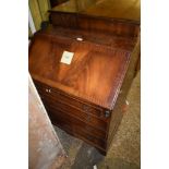 MAHOGANY EFFECT REPRODUCTION FALL FRONT BUREAU WITH FITTED INTERIOR, APPROX 76CM