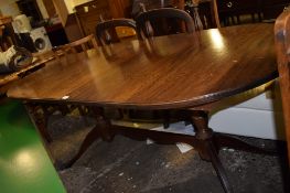 MAHOGANY EFECT REPRODUCTION OVAL DINING TABLE
