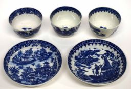 Group of Worcester tea bowls and saucers with disguised numeral marks to base comprising three tea