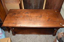 LARGE MODERN HARDWOOD JOINTED COFFEE TABLE, LENGTH APPROX 131CM