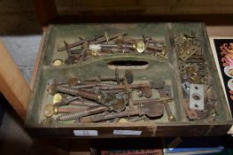 BOX CONTAINING VARIOUS SCREWS AND FIXTURES