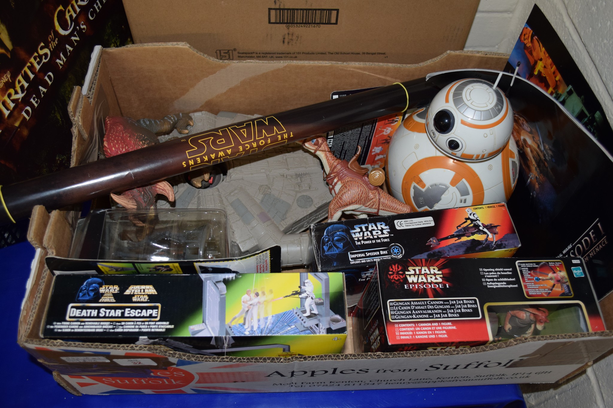 LARGE BOX OF MAINLY STAR WARS MEMORABILIA INCLUDING IMPERIAL SPIDER BIKE, GUNGAN ASSAULT CANNON