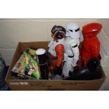 BOX CONTAINING VARIOUS STAR WARS MEMORABILIA INCLUDING THE SPEEDER BIKE AND MODELS OF DARTH VADER