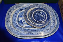 QUANTITY OF BLUE AND WHITE SERVING DISHES