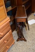 EARLY 20TH CENTURY MAHOGANY DROP LEAF OCCASIONAL TABLE, WIDTH APPROX 60CM