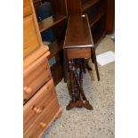 EARLY 20TH CENTURY MAHOGANY DROP LEAF OCCASIONAL TABLE, WIDTH APPROX 60CM