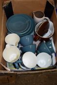 BOX OF CERAMIC ITEMS INCLUDING A POOLE POTTERY BLUE GLAZED TEA SET