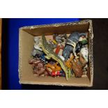 SMALL BOX CONTAINING LEAD FARMYARD ANIMALS, SOME BY BRITAINS