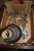 BOX CONTAINING VARIOUS METAL FURNITURE HANDLES, OIL LAMP ETC