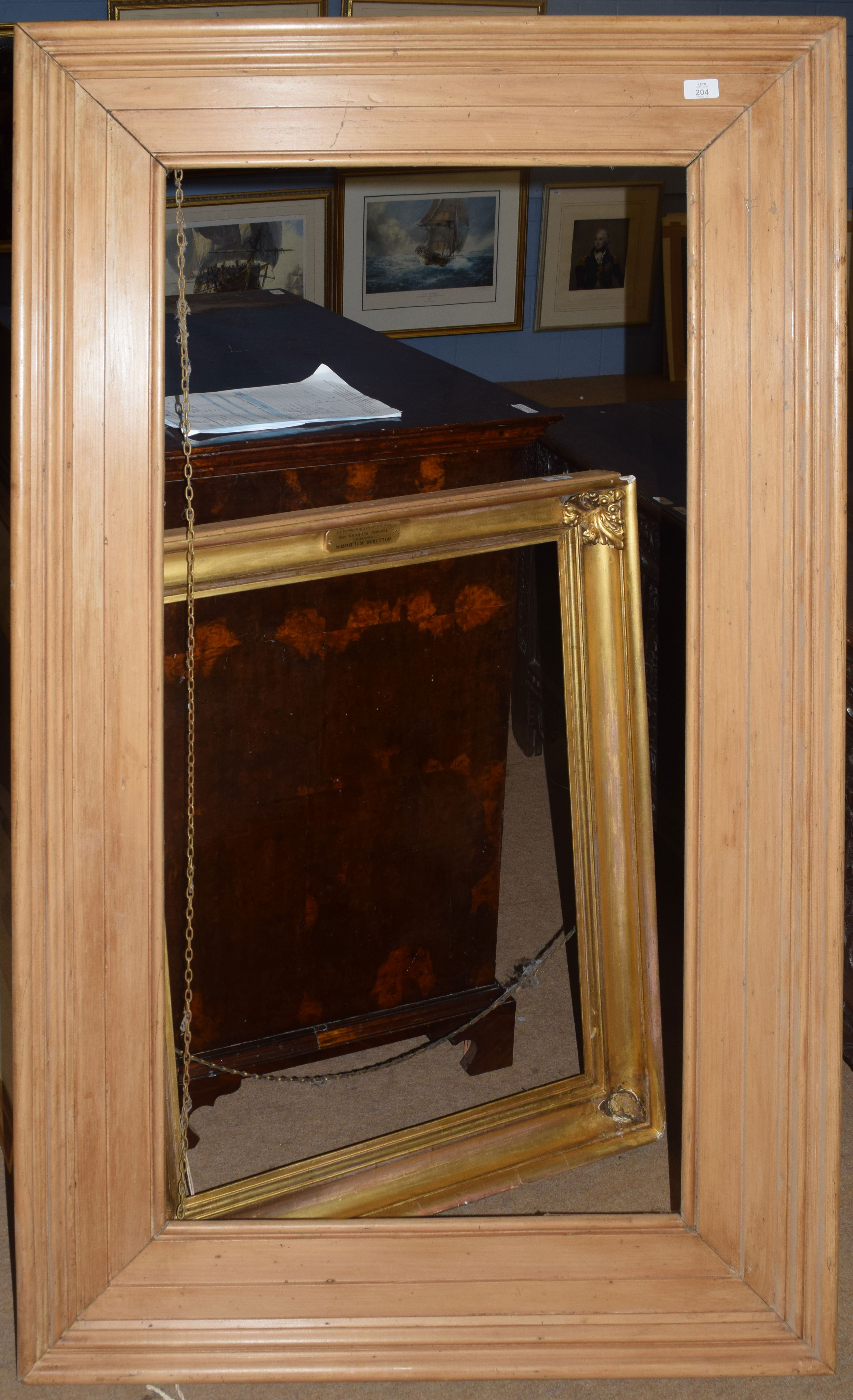 Good quality Victorian gilt gesso picture frame, 61 x 77cm