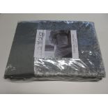 Rosdorf Park Jazmine Throw Set, Colour: Dove Grey, RRP £49.99