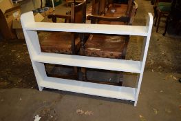 WHITE PAINTED WALL MOUNTED BOOKCASE, 107CM WIDE