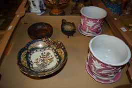 JAPANESE PORCELAIN BOWL AND A PAIR OF PLANTERS AND STANDS DECORATED IN RELIEF WITH FLOWERS ON A PINK