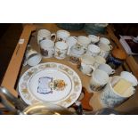 TRAY CONTAINING COMMEMORATIVE MUGS INCLUDING A DOULTON VICTORIA BEAKER AND AN AYNSLEY PLATE