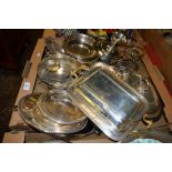 QUANTITY OF MAINLY PLATED WARES INCLUDING CASSEROLE DISHES AND COVERS AND VARIOUS COASTERS ETC