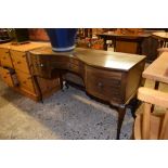 REPRODUCTION OAK DRESSING TABLE WITH CONCAVE FRONT, 120CM WIDE