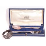 Cased silver christening spoon and fork, London 1940, maker's mark for Goldsmiths & Silversmiths