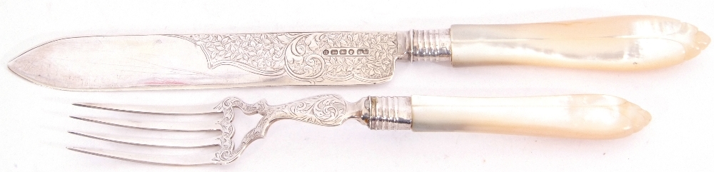 Pair of Victorian silver bladed and mother of pearl handled servers, Birmingham 1896, maker's mark