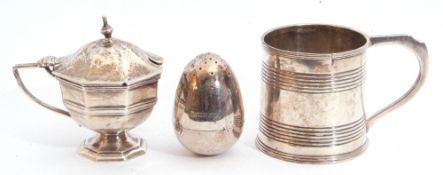 Mixed Lot: George III small tankard of slightly tapering cylindrical form with reeded body bands,