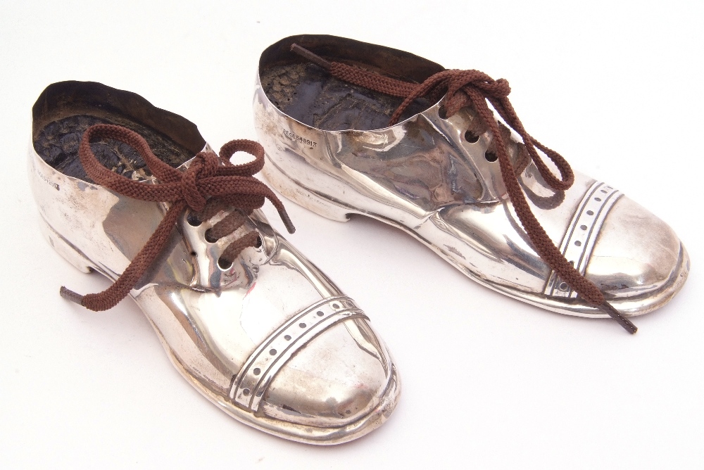 Pair of Edward VII novelty pin cushions in the form of a pair of man's shoes, brogue form with - Image 4 of 5