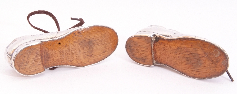 Pair of Edward VII novelty pin cushions in the form of a pair of man's shoes, brogue form with - Image 5 of 5