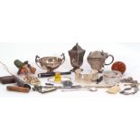 Mixed Lot: unmarked white metal two-handled circular salt, Elkington plate mustard pot and pepper (