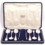 Good cased set of six Victorian feather edge Old English pattern tea spoons together with the