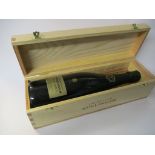 Bollinger n/v Champagne, presentation, 1 bt, in presentation wooden box.