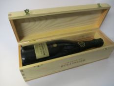 Bollinger n/v Champagne, presentation, 1 bt, in presentation wooden box.