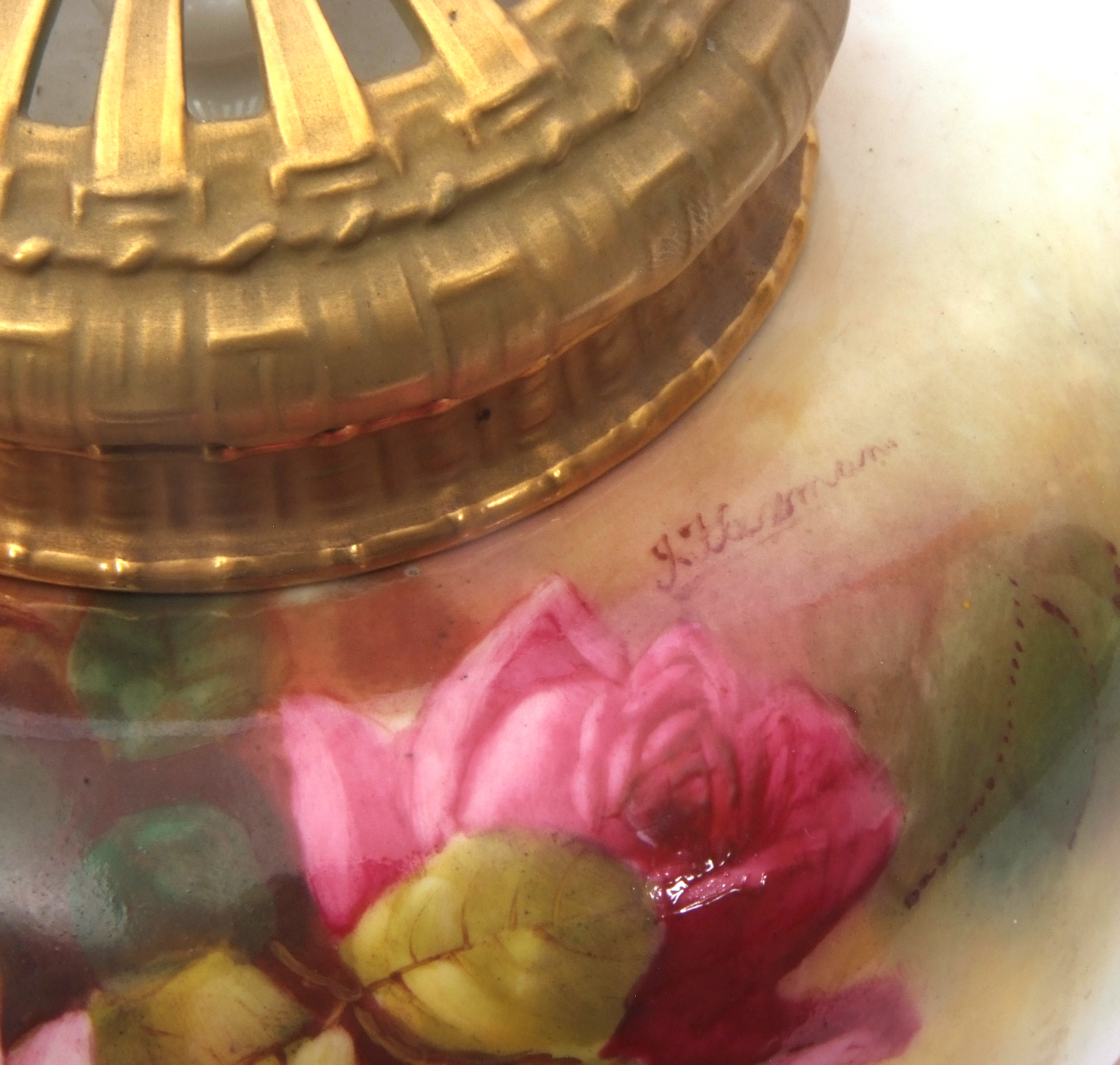 Royal Worcester globular pot pourri vase with gilt pierced cover, decorated with roses, signed by - Image 2 of 10