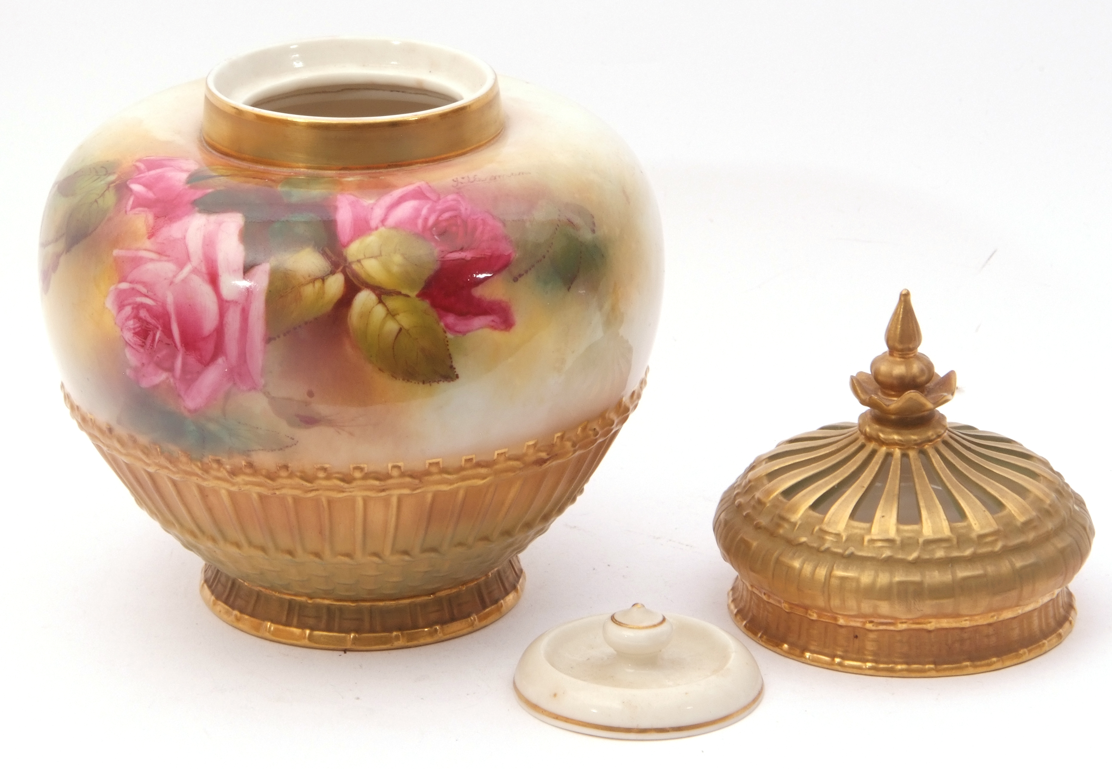 Royal Worcester globular pot pourri vase with gilt pierced cover, decorated with roses, signed by - Image 8 of 10