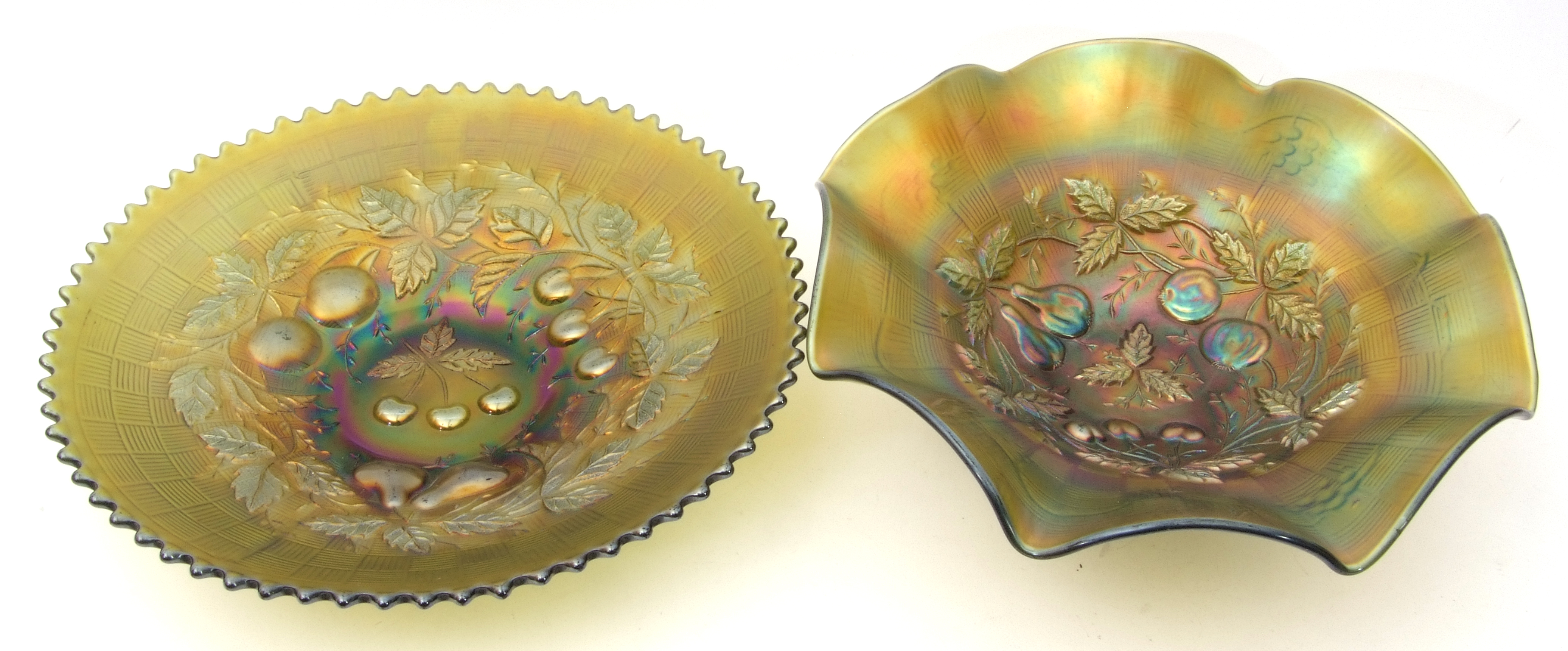 Millersburg green carnival glass dish in the Cosmos pattern, an Imperial aqua/teal pansy dish, a - Image 7 of 8